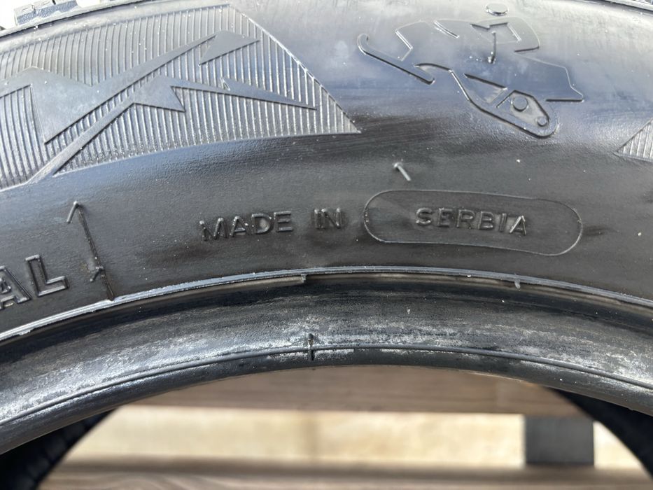 Шины зимние 215/60 R17