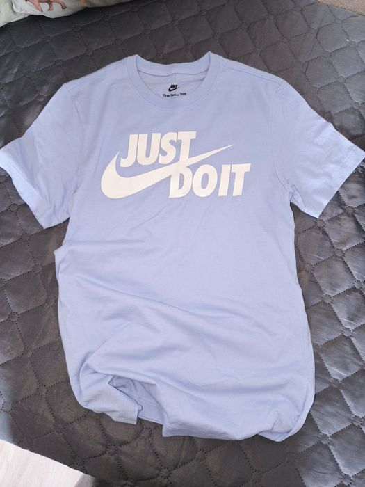 Тениска Nike  XS