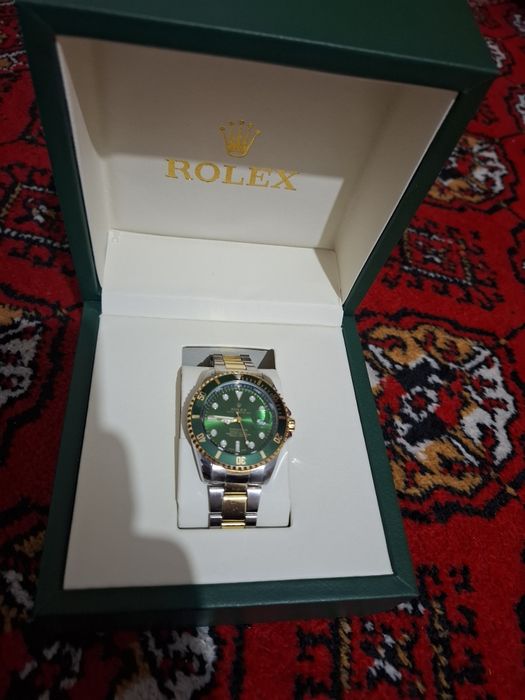 Наручные часы в идеальном состоянии все документы есть