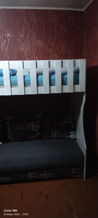 Двухъярусная кровать с диваном