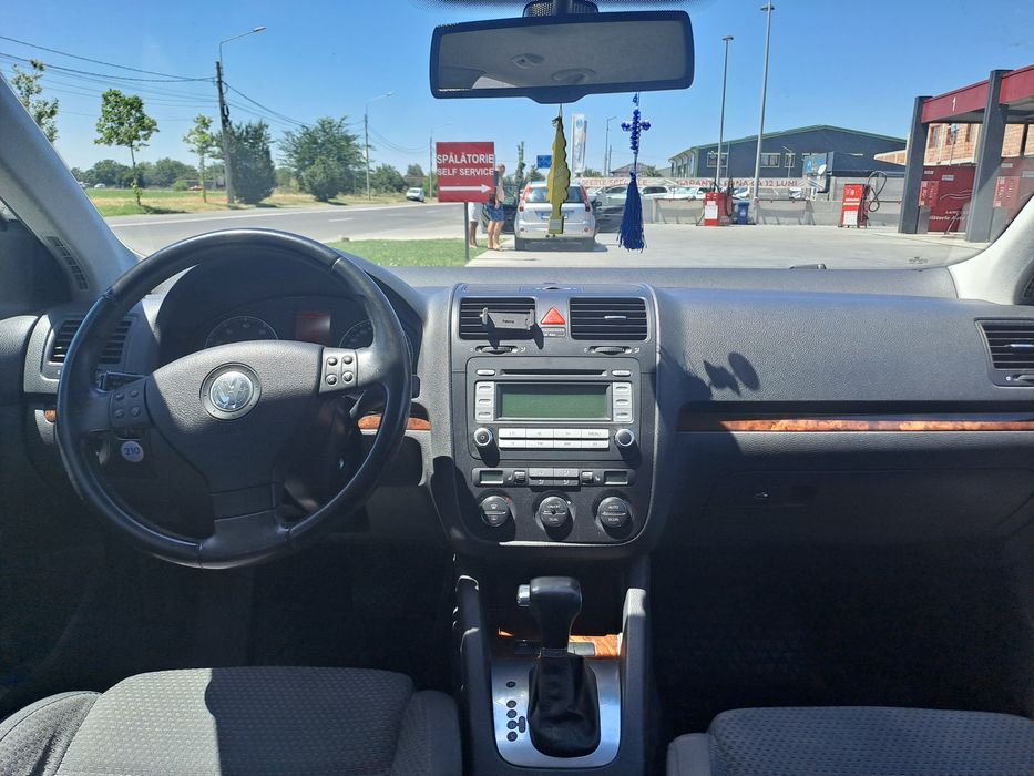 Vând Volkswagen jetta 2007