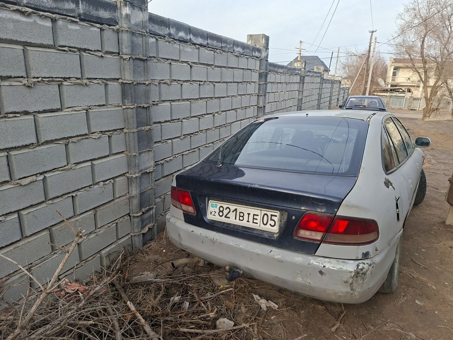 Продам митсубиси галант 7 1993г 2л