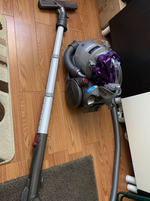Aspirator Dyson DC 20 Stowaway Allergy parquet