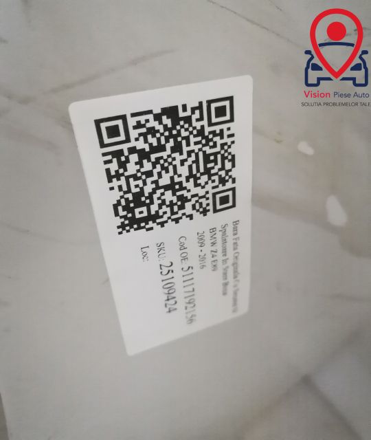 Предна броня Оригинална със сензори и миещи устройства в добро състоян