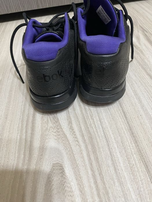 маратонки Reebok easy tone