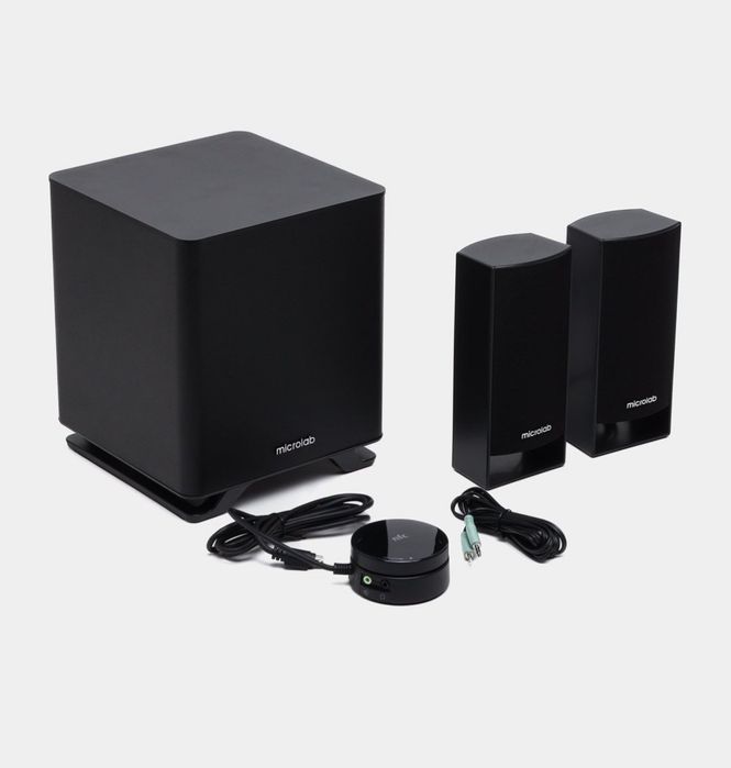 Yengi holatda chuqur bassga ega