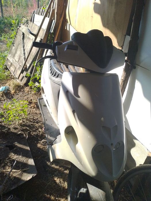 Vând Malaguti F12