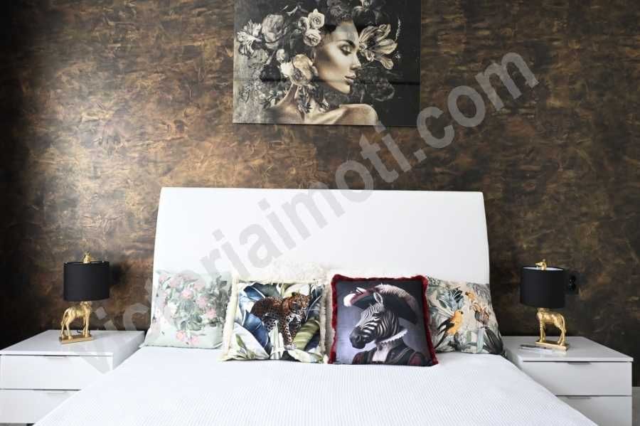 Продава се Тристаен апартамент в Велико Търново, Център - 110 кв.м за 2000 €/кв.м - Снимка #4