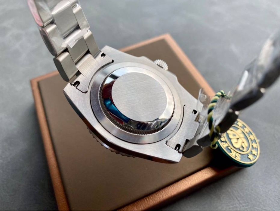 Часовник Rolex Starbucks