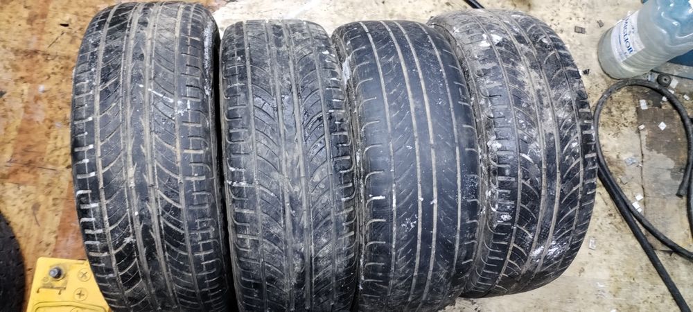 Продам шины на 15