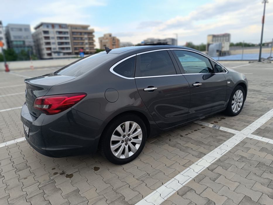 OPEL Astra 2013 — imagine 2