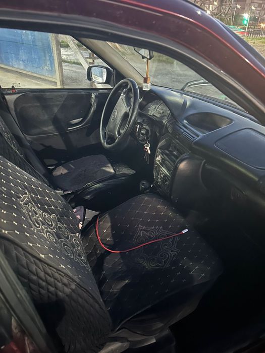 Продам машину опель астра