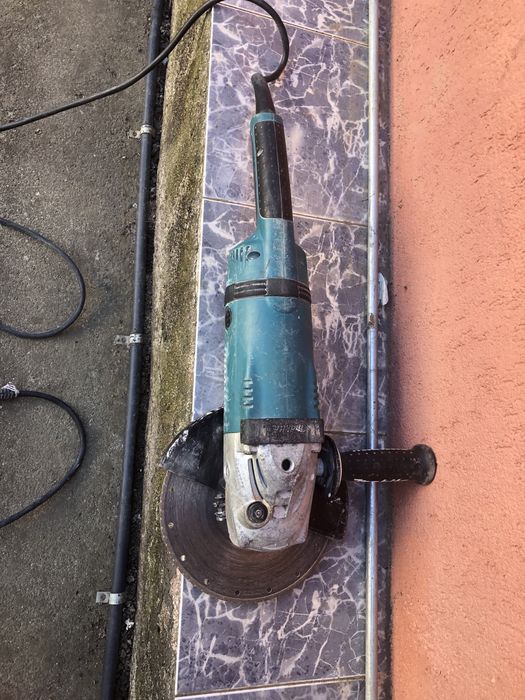Flex mare makita GA 9030S