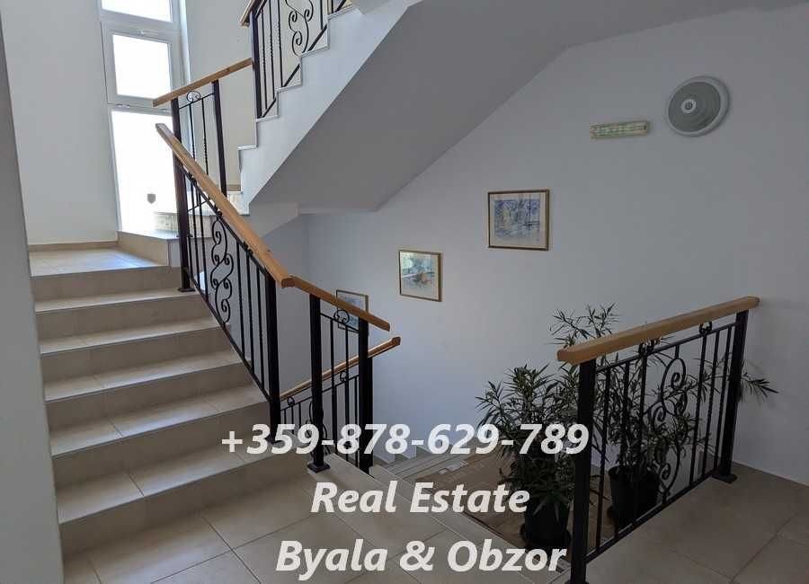 Просторен тристаен апартамнет с две бани