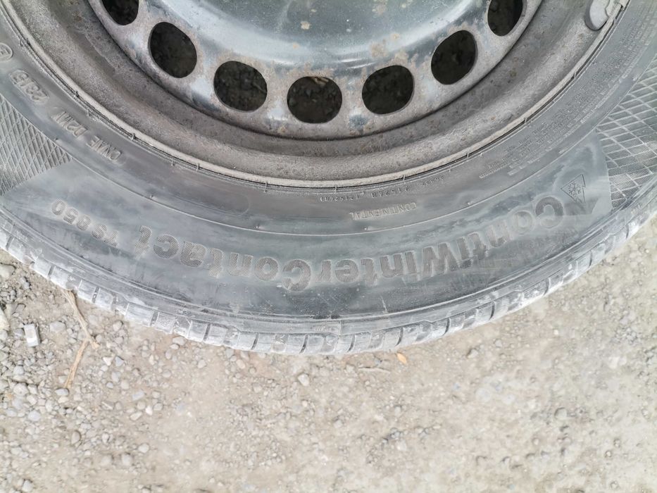4 железни джанти 15 и гуми Continental ContiWinter Contact 195/65/15 T