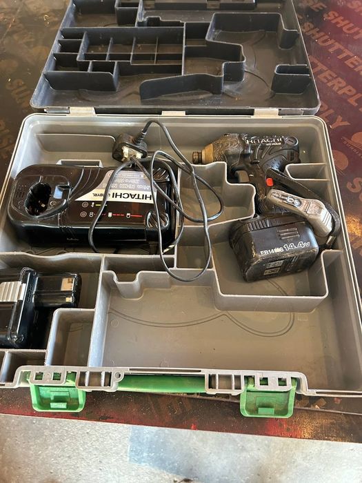 Инпактор инпакт драйвър Хитачи HITACHI HI KOKI японски литиева батерия
