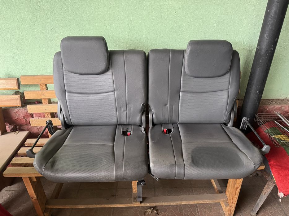 Третий ряд сидений prado 120
