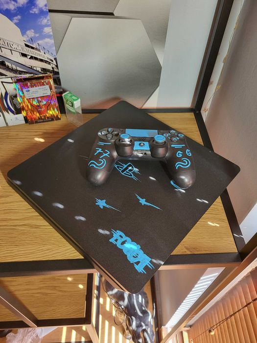 Playstation 4 със джойстик!