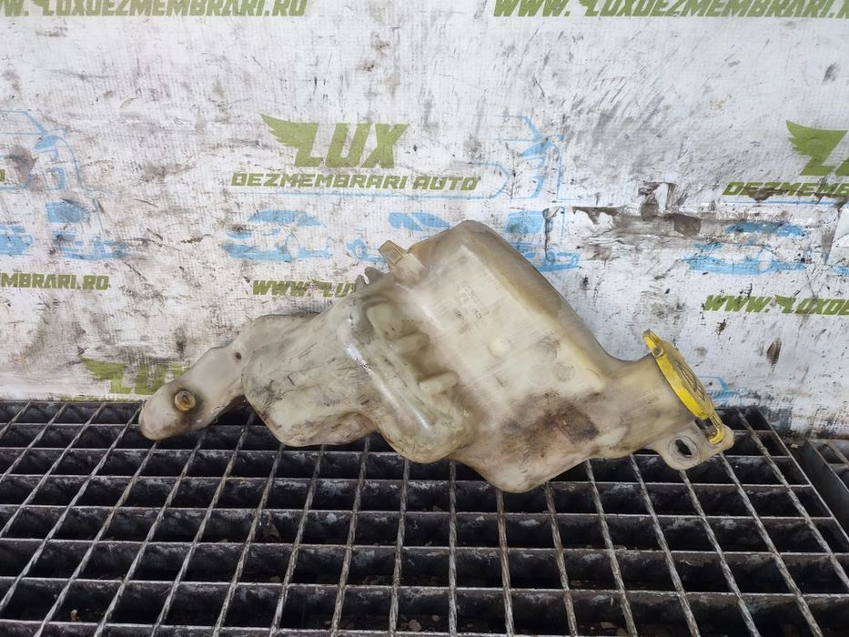 Vas lichid parbriz 05303789af Dodge Caliber 1 generation (2006 - 2012)