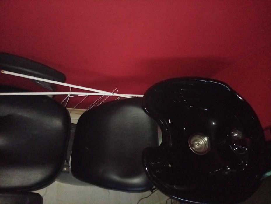 Фризьорска измивна колона