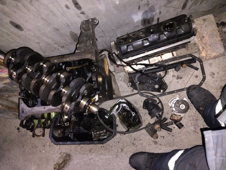 Двигатель гольф 3 1.6 абу целиком