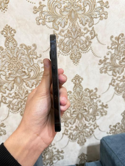 Продам Iphone 14 pro