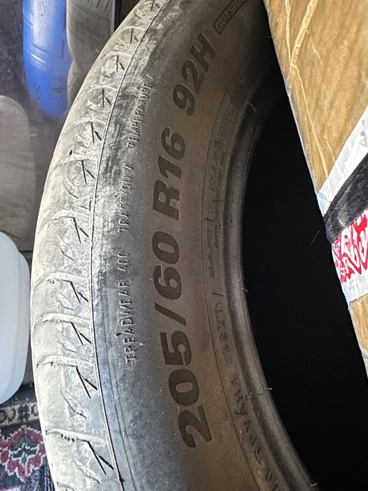 Продам шины 205-60-R16 Kumho