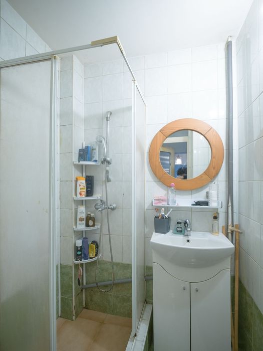 Imobiliare/Vanzare apartament 4 camere, str. Margeanului, Bucuresti, 145 000 euro