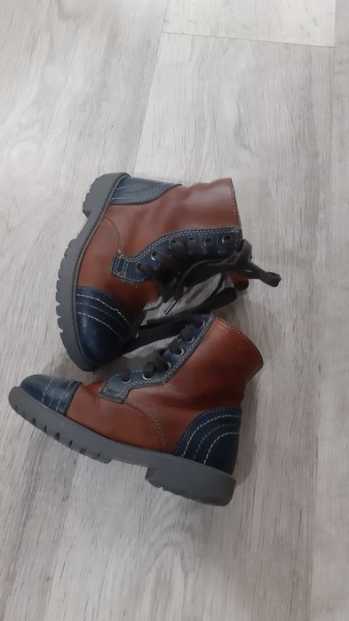 Cizmulite de baietei