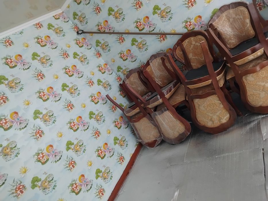 Kottej sotiladi, Angrenda