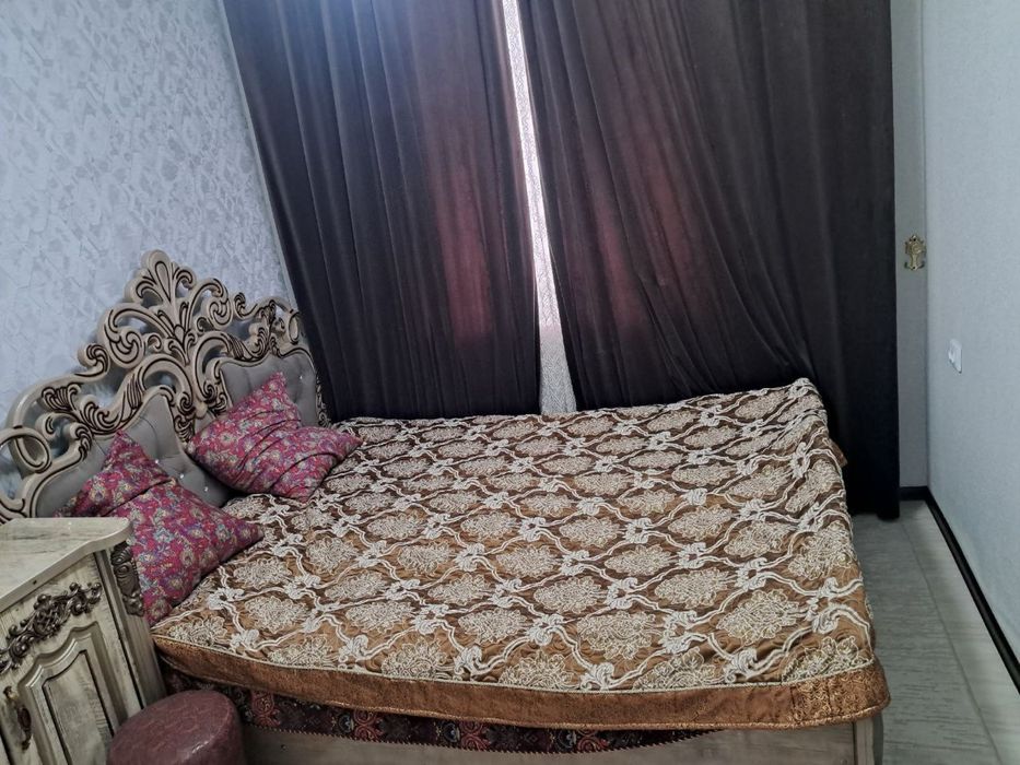 2 хонали уй сотилади 2 этаждан