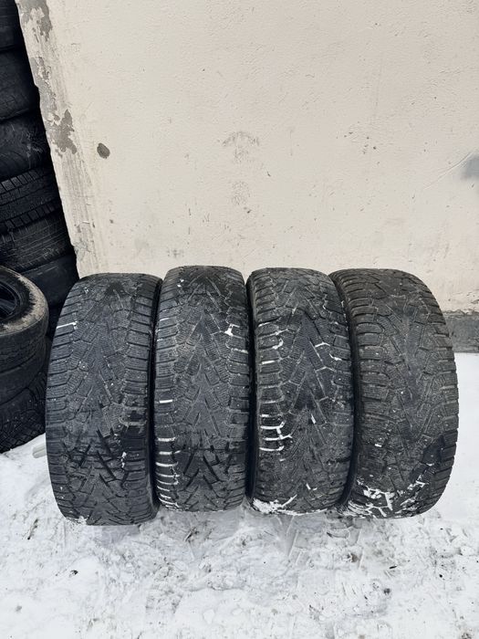 Зимние шины 275/55/20