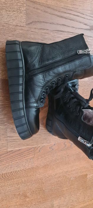 Зимние кожанные ботинки