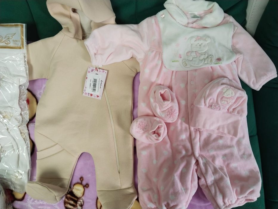 Продам все за 10 тыс. вещи для новорожденной девочки