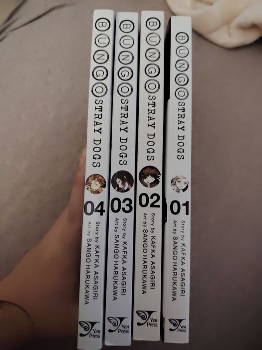 carti Manga Bungo Stray Dogs volume 1-4