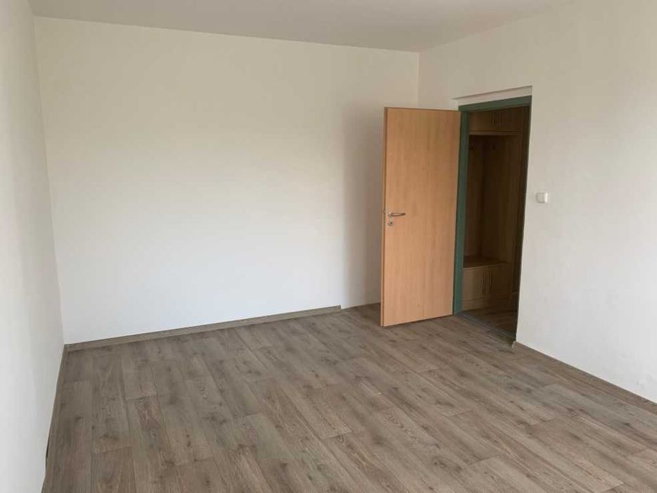 Дава се под наем Двустаен апартамент в Пловдив, Кючук Париж - 64 кв.м за 150 € - Снимка #2