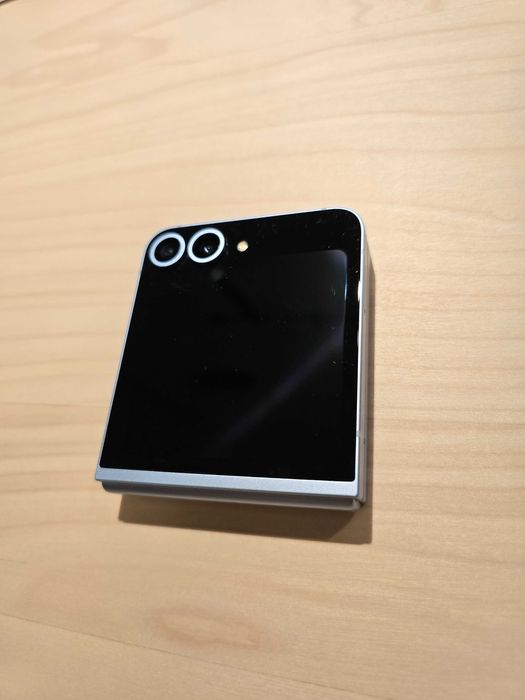 Samsung Galaxy Z Flip 6, 512GB, 8GB RAM, Albastru