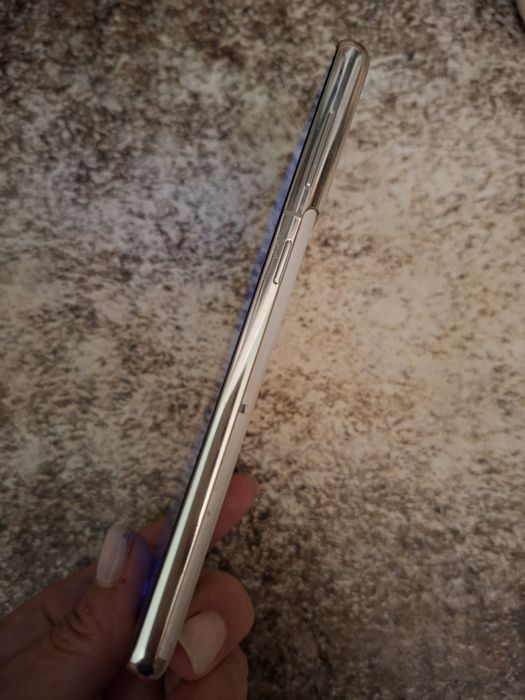 Продам Samsung S21, 128 гб.