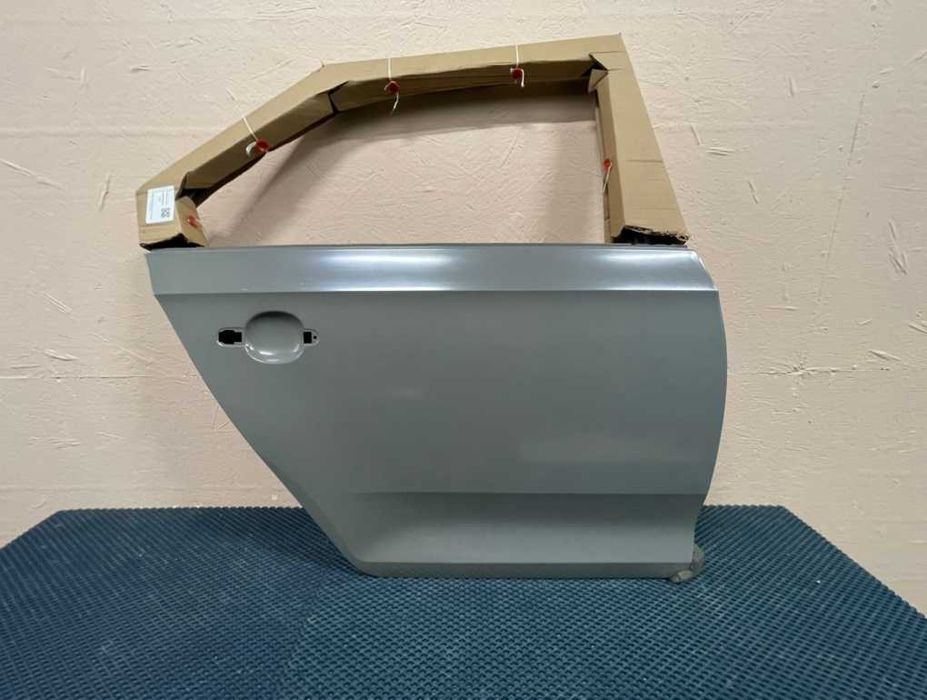 Дверь задняя правая Volkswagen Polo 6 Sedan / Skoda Rapid 2013