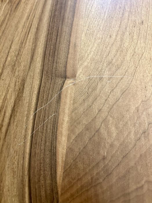 Трапезна маса от масивен дъб