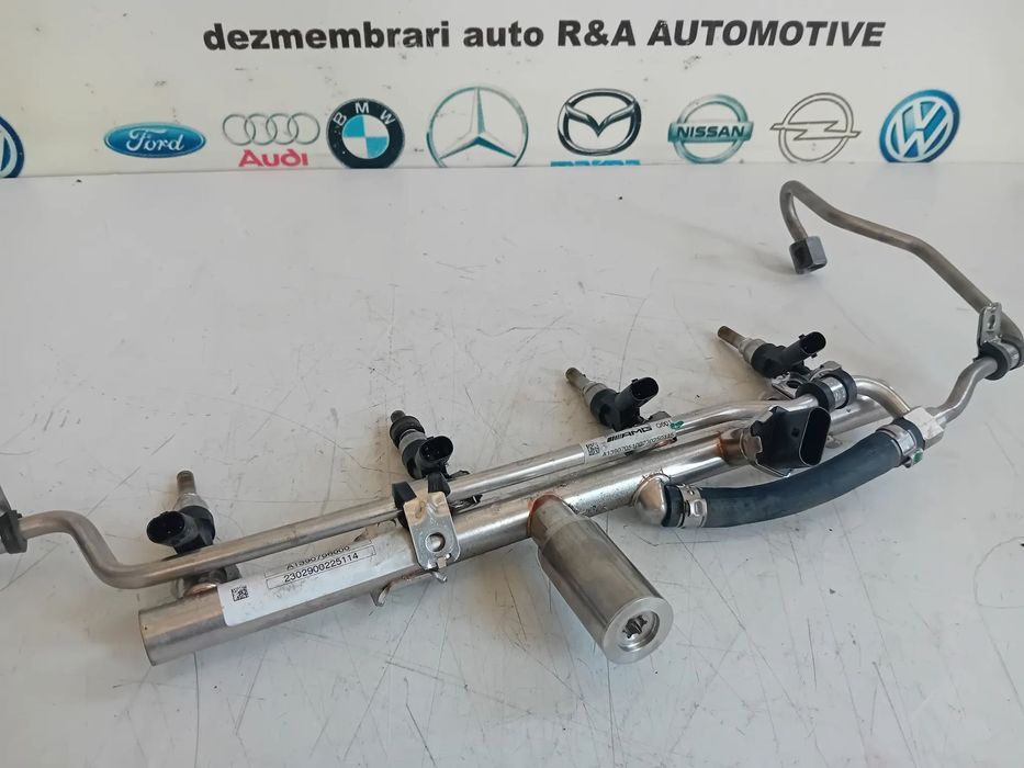 Rampa Cu Injectoare Injector Mercedes C Class Glc Cla Gla 45AMG Cod A1390704000 Motor 139580