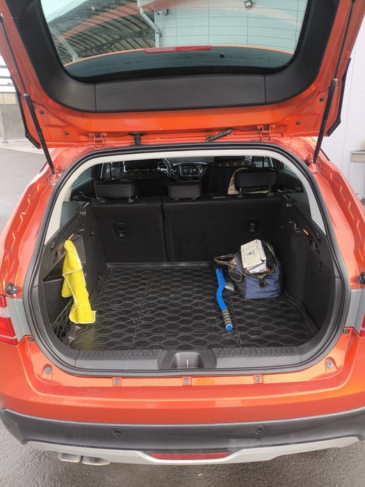 Продам Веста кросс