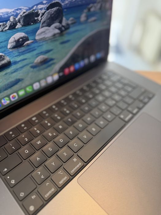 Macbook Pro M3 Pro 16-inch 2023 36gb/512Gb/BATERIE96%/Garantie 12 luni @atsgsm.ro