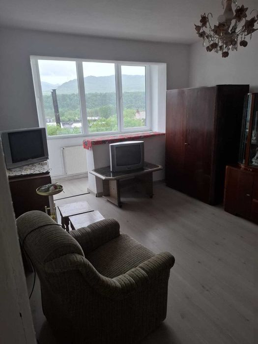Inchiriez apartament cu 2 camere in Talmaciu