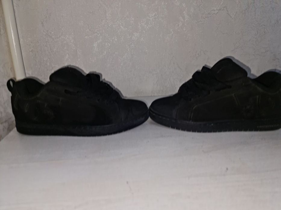 Продаются DC Shoes. СРОЧНО!!!