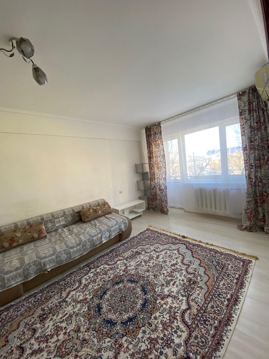 Сдам 2 комнотную квартиру