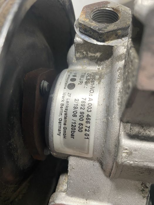 Pompa servo servodirectie Mercedes Sprinter W906 2.2CDI 315CDI 309CDI