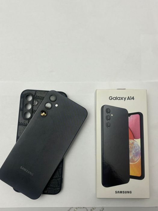 Продам самсунг а14 в оригинале