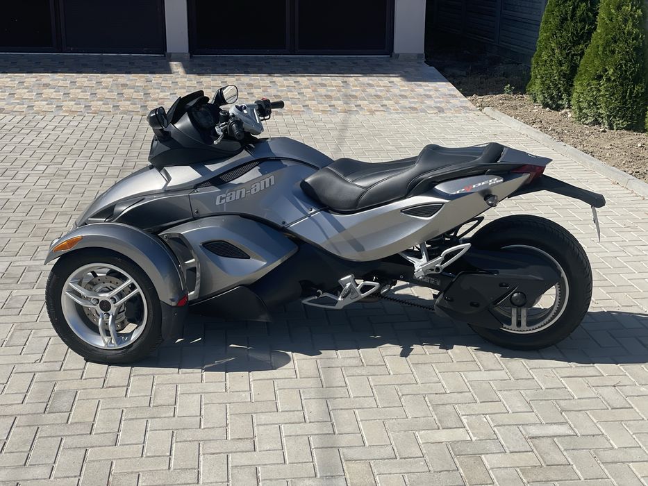 Can-Am Spyder RS 2011