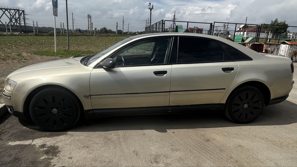 Продам ауди А8 автомобиль